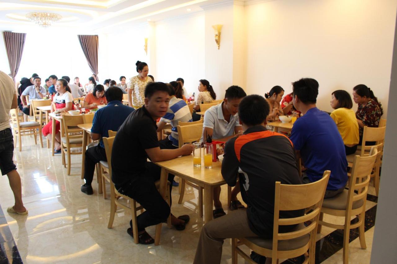 Khach San Sao Viet Hotel กวีเญิน ภายนอก รูปภาพ