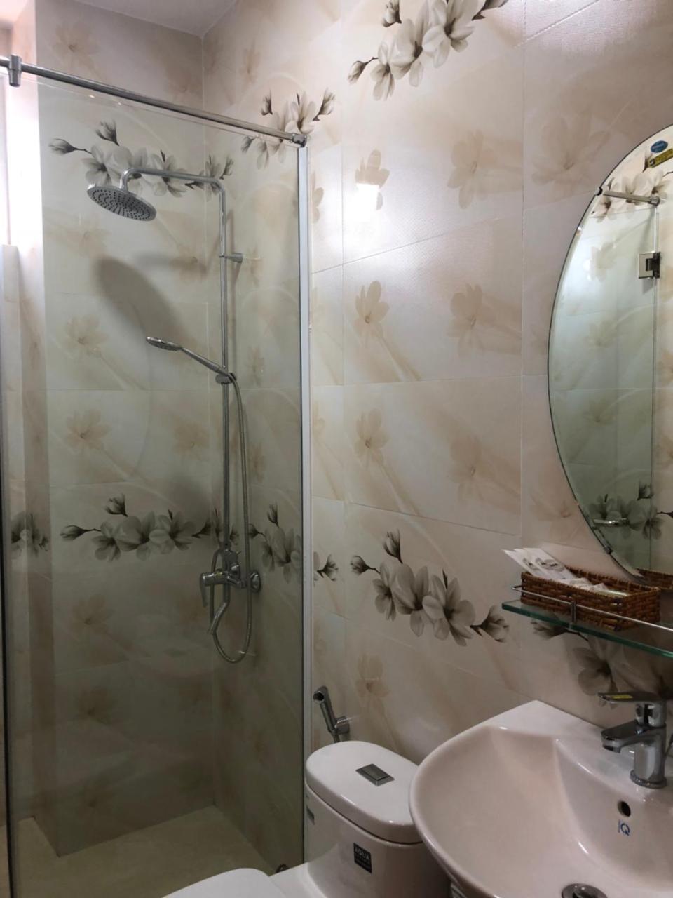 Khach San Sao Viet Hotel กวีเญิน ภายนอก รูปภาพ