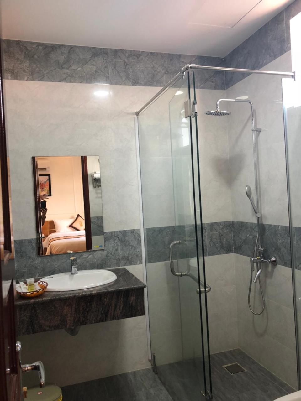 Khach San Sao Viet Hotel กวีเญิน ภายนอก รูปภาพ